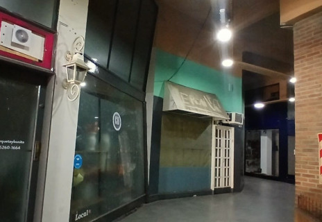 Deposito, local y oficina en Venta