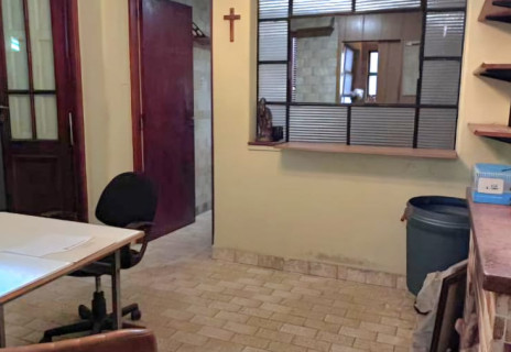 Deposito, galpon, oficina y ph en Venta